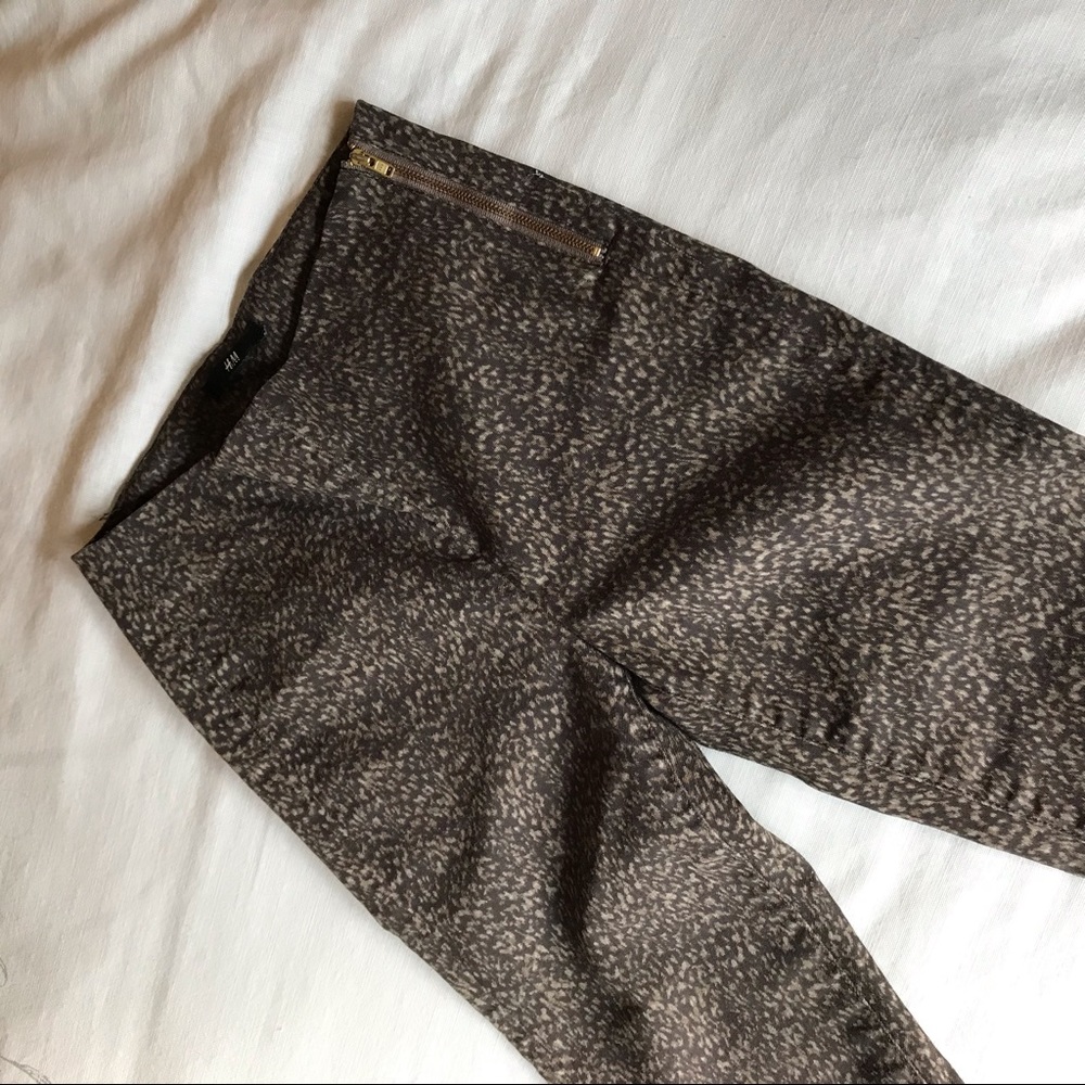 Stretch skinny leg pants with side waist zipper